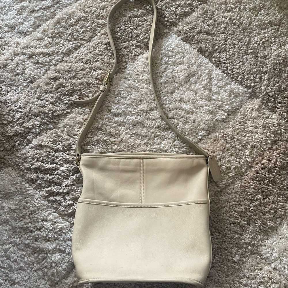 Vintage Coach Ivory Bucket Bag